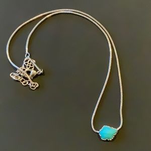 Kendra Scott necklace